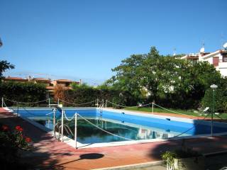 piscina condominiale