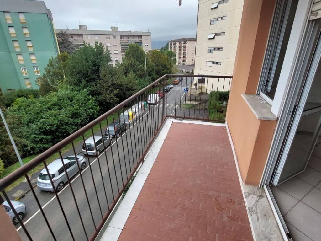 1 BALCONE