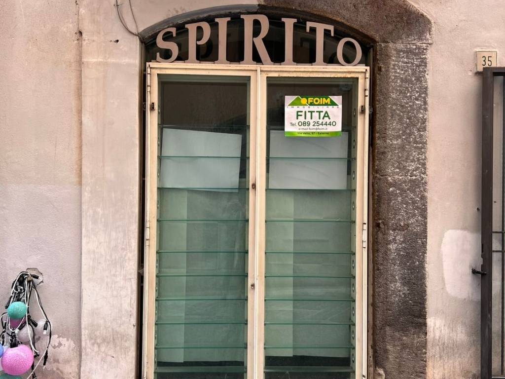 Locale commerciale via dei mercanti, centro storico - teatro verdi, salerno
