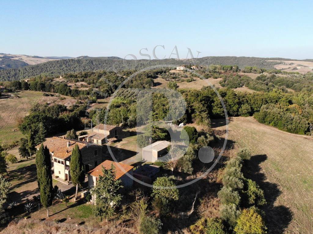 Podere tra Volterra e San Gimignano