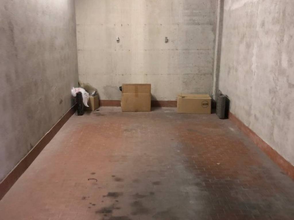 Garage - box piazza 20 settembre, centro, varese