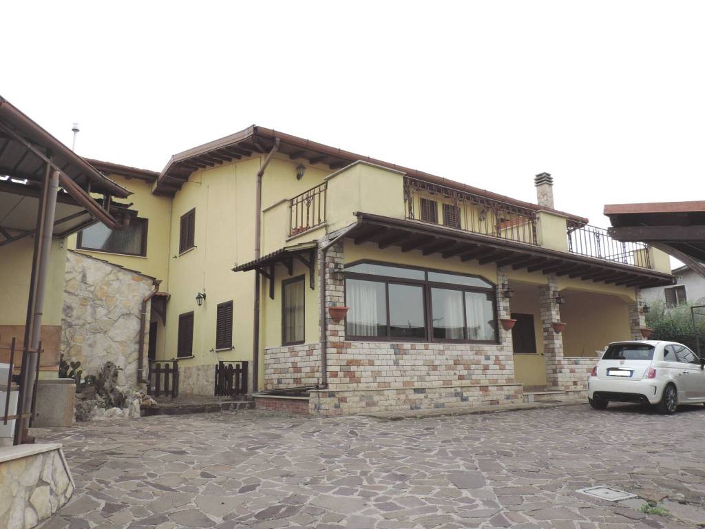 Villa plurifamiliare via peppino impastato 7, valle falsa, fara in sabina