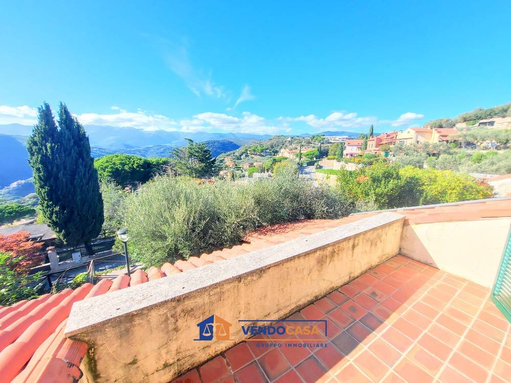 BALCONE VISTA MONTI E MARE