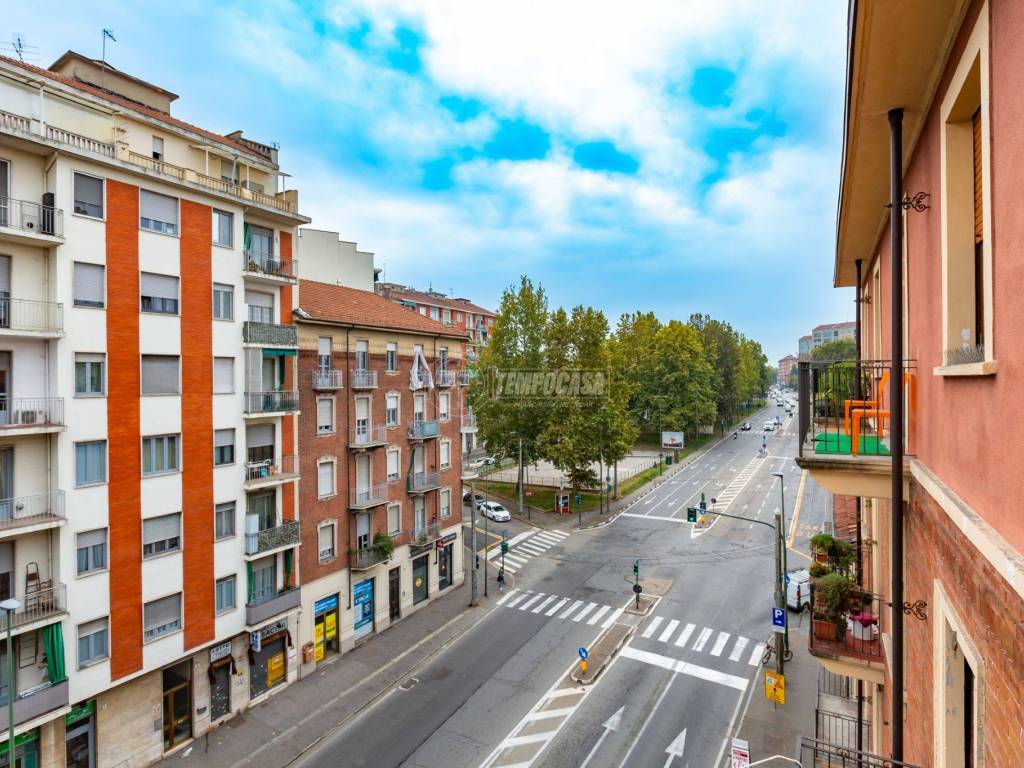 BALCONE CON VISTA