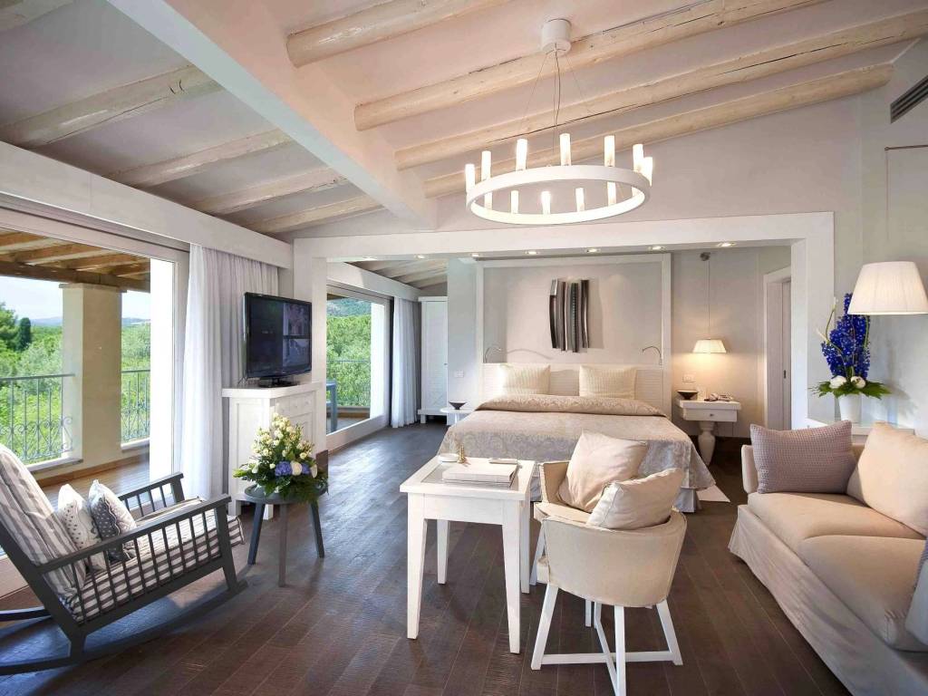 Salone