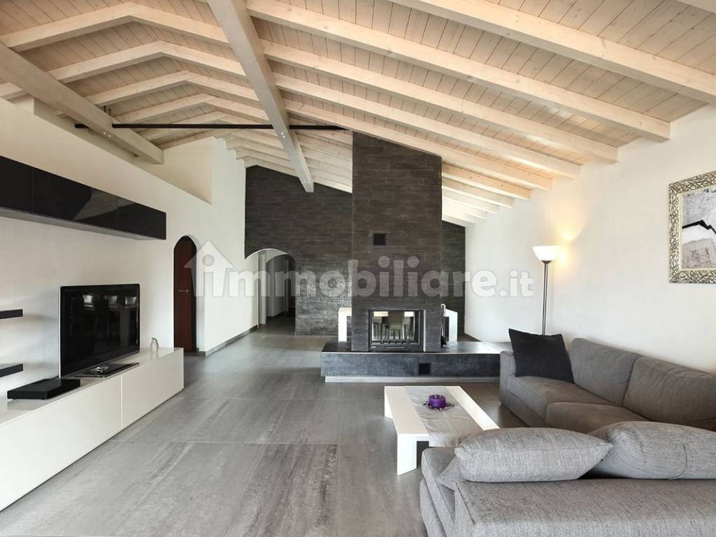 Salone