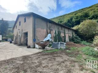 Casale sul Lago di Vico