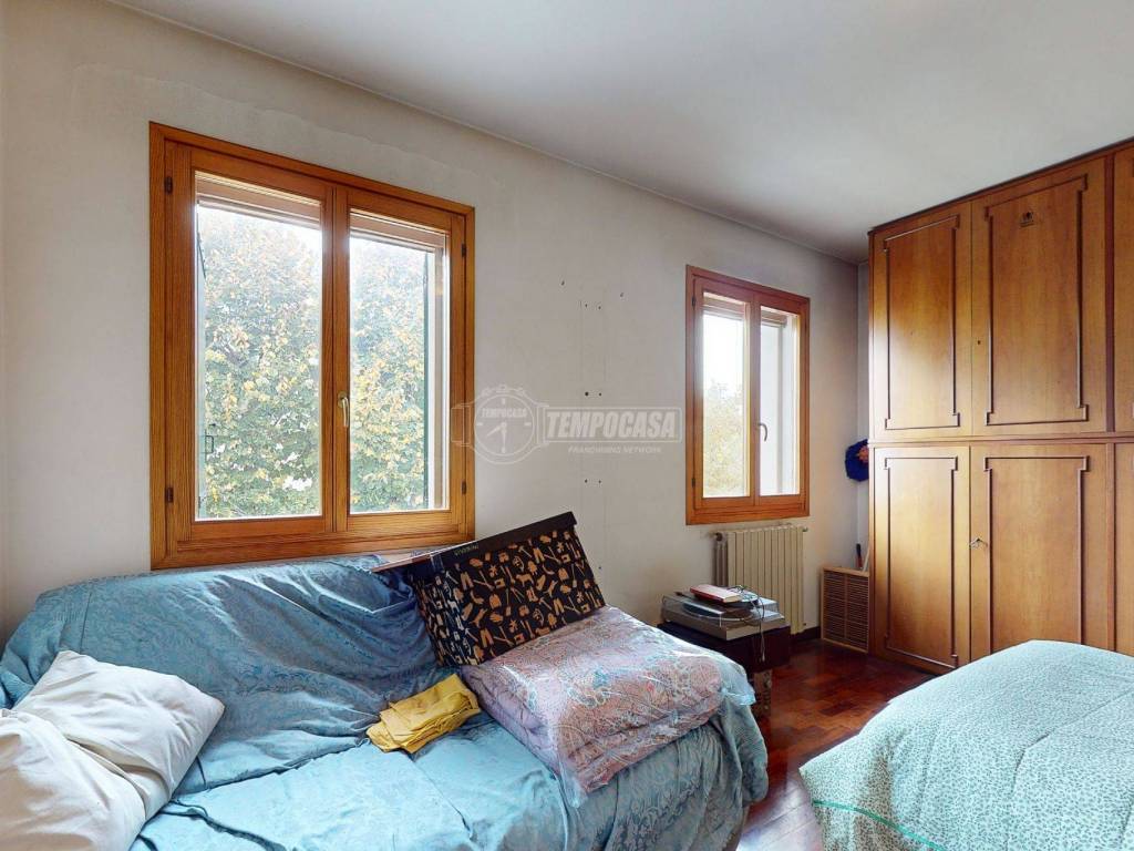 V194-10262023_105743