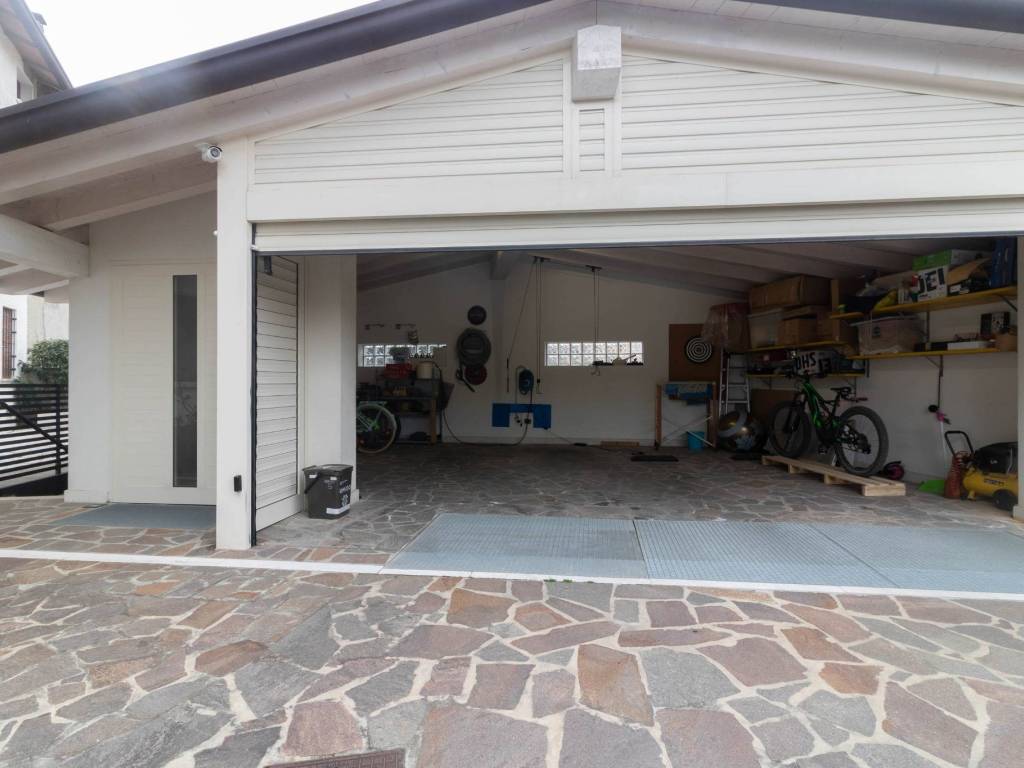 garage