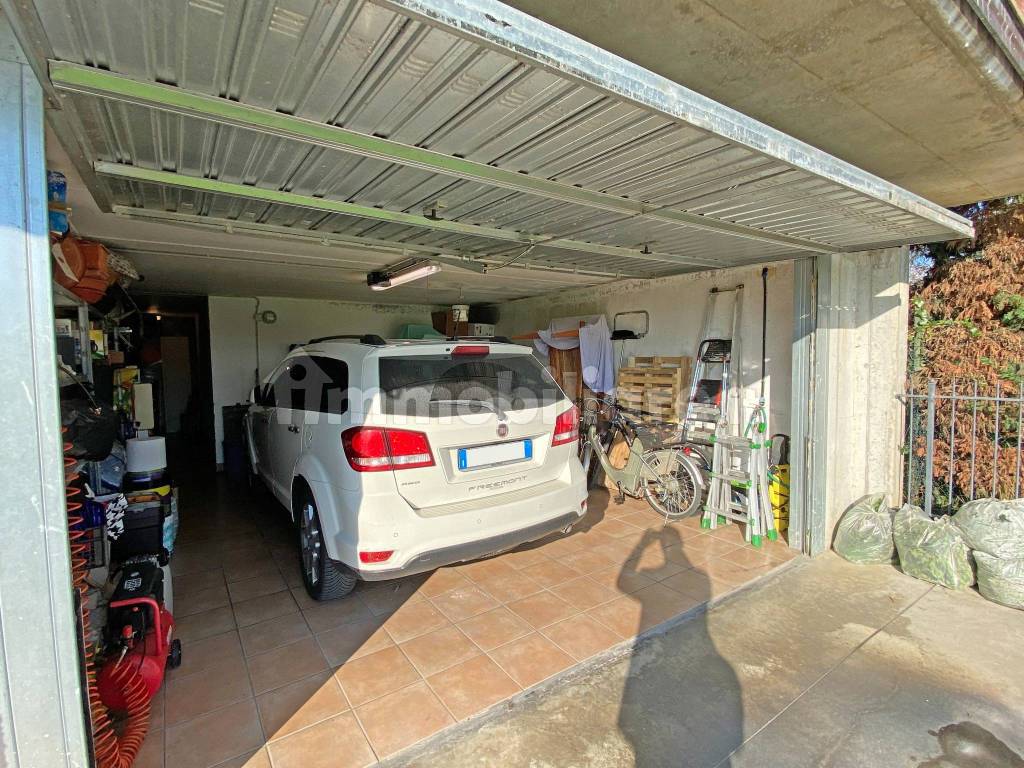 garage