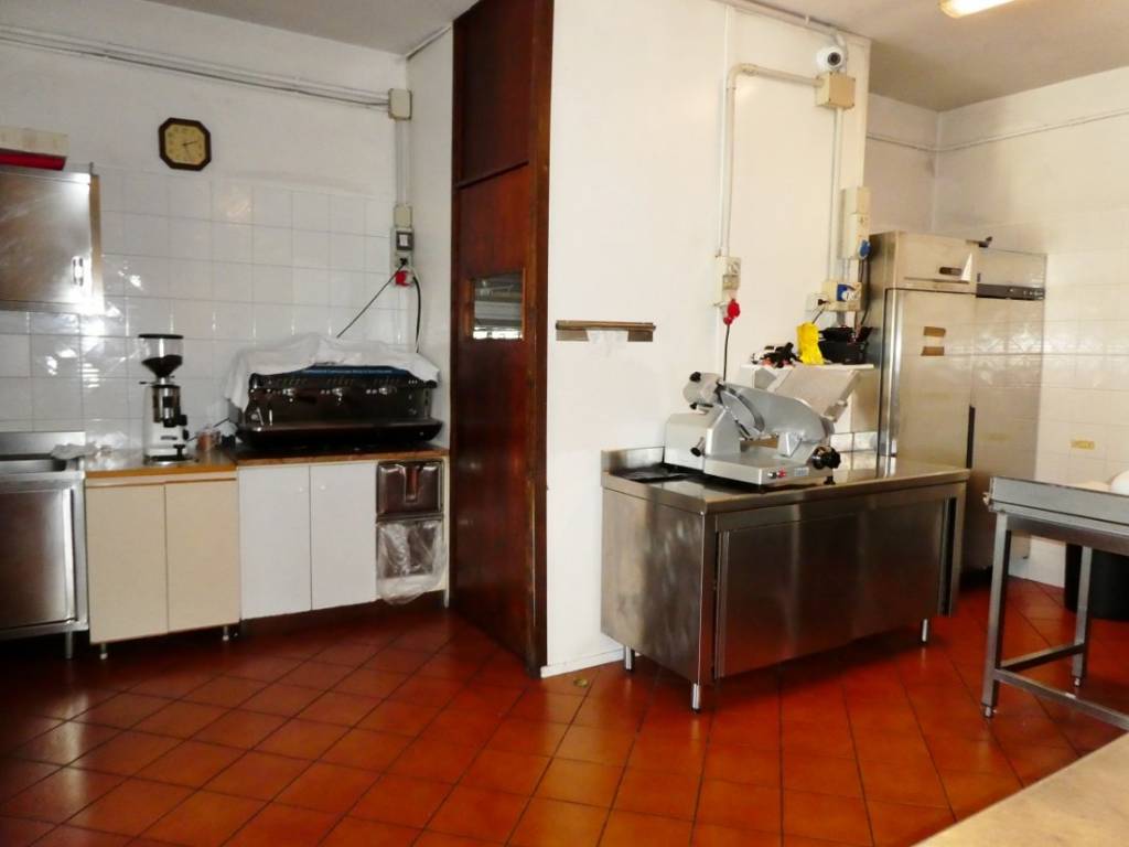 cucina attrezzata