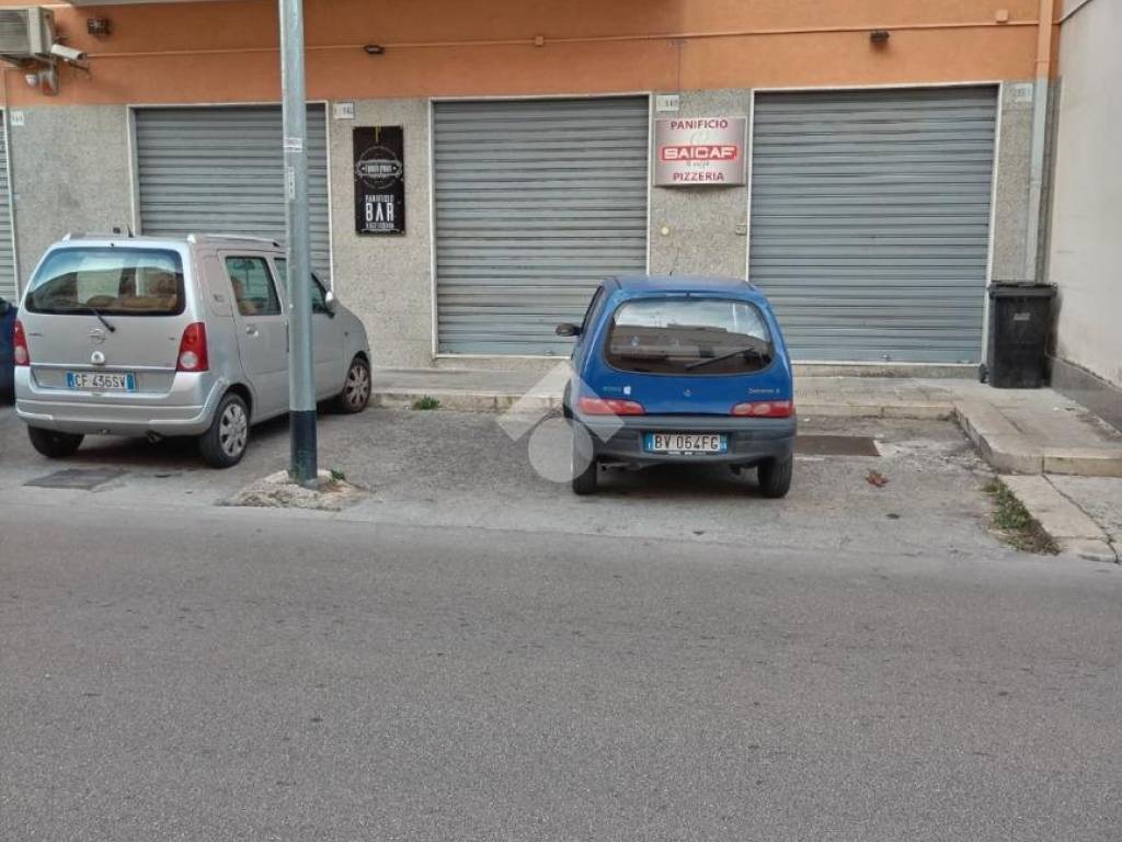 Garage - box via giovanni bovio, bisceglie