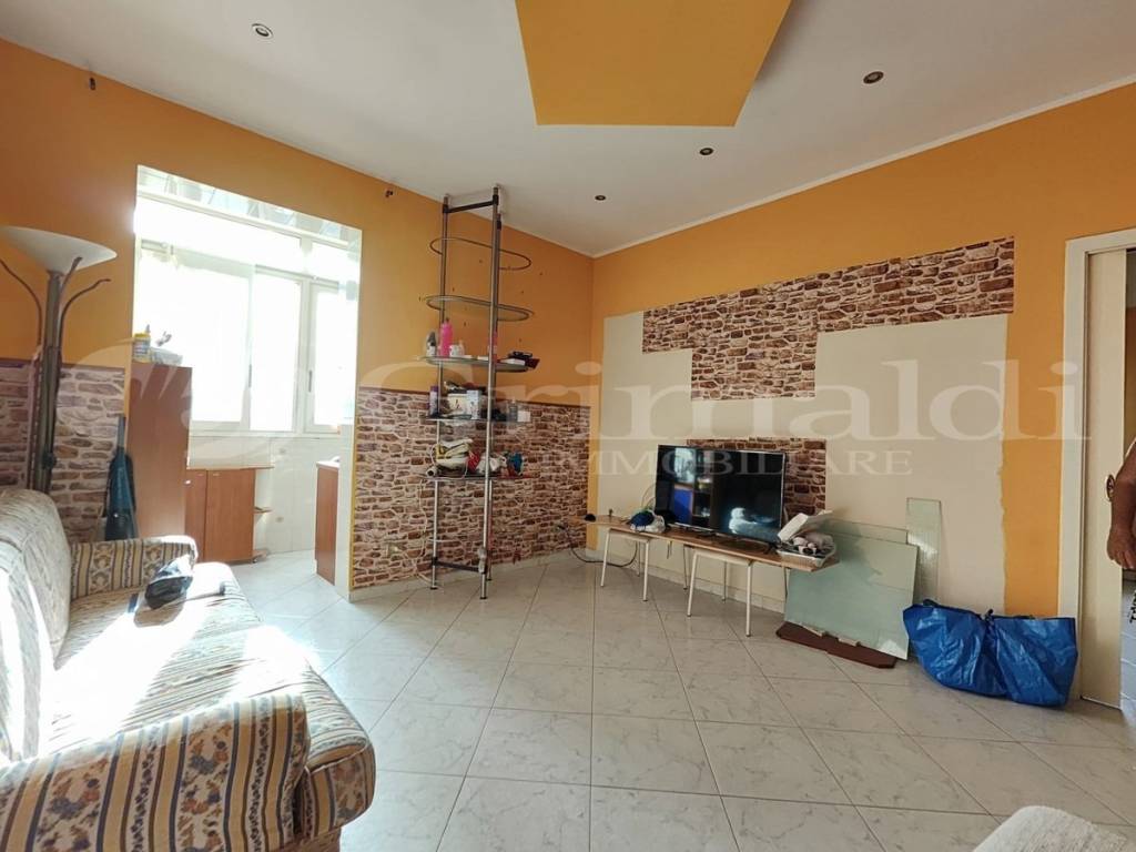 Vendita Appartamento Napoli. Trilocale in via Caio Asinio Pollione , 15