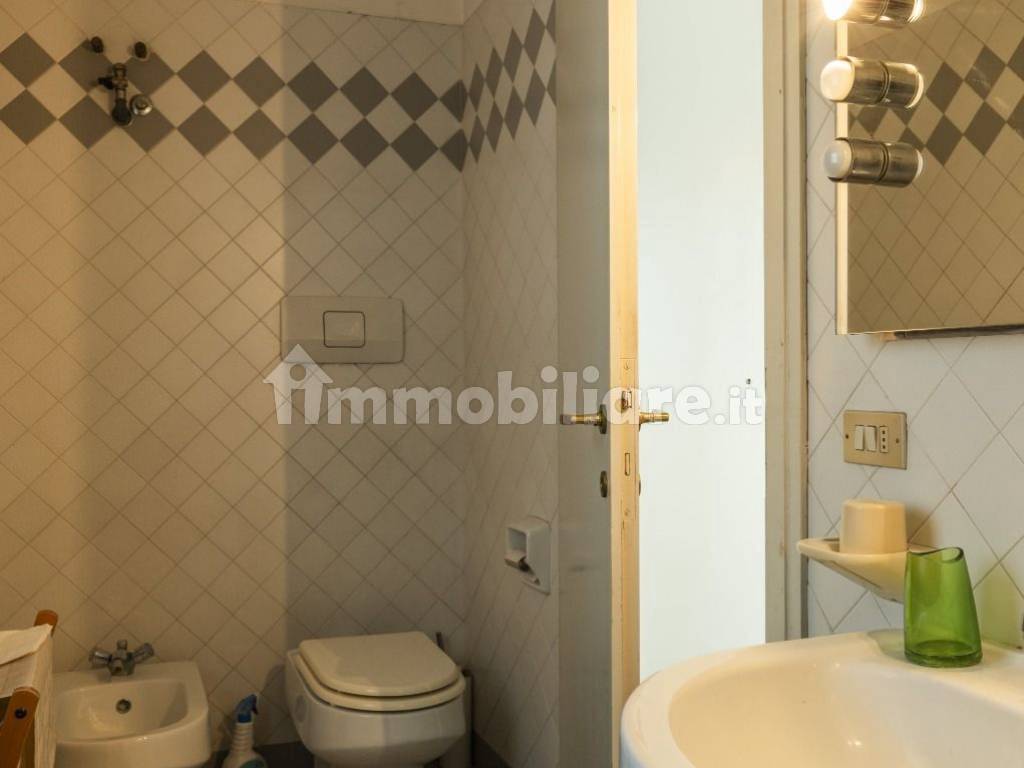 Secondo bagno p.rialzato