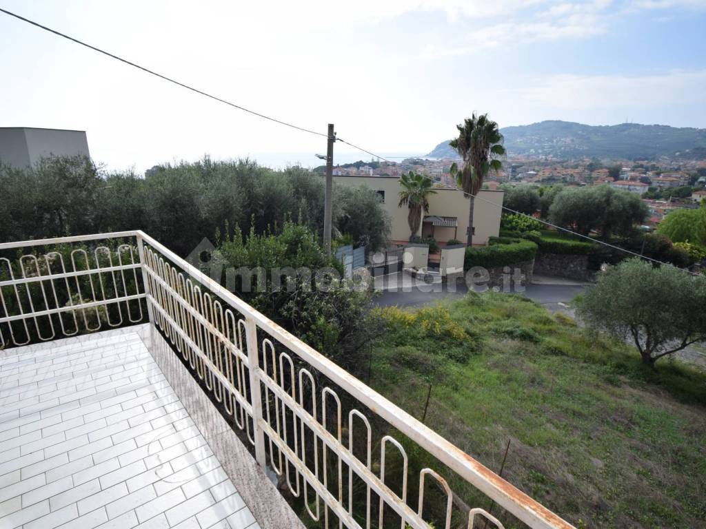 Balcone primo piano