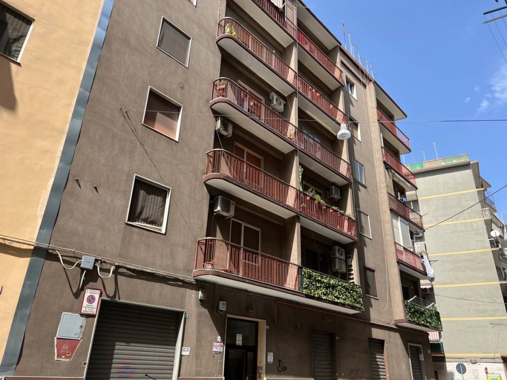 Vendita Appartamento Taranto. Trilocale in via Quinto Ennio, 14. Ottimo