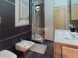 Via-Saverio-Damiani-5-Bathroom