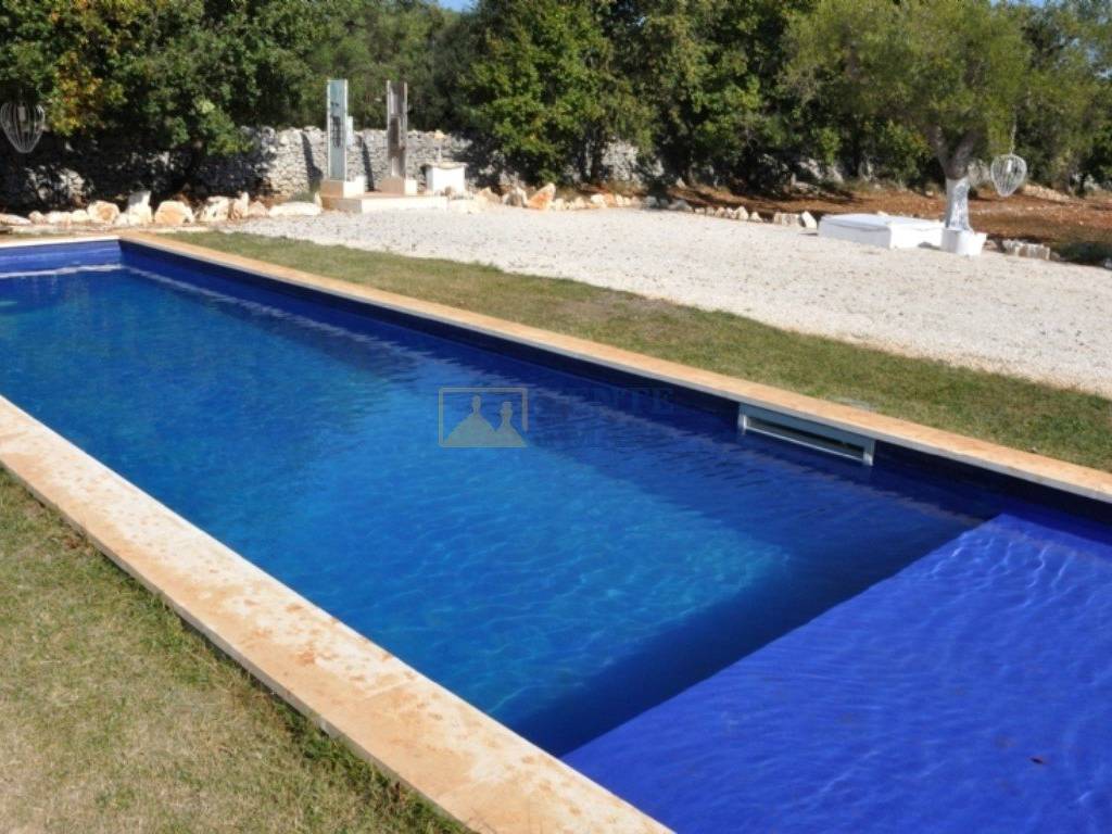 Villa con piscina