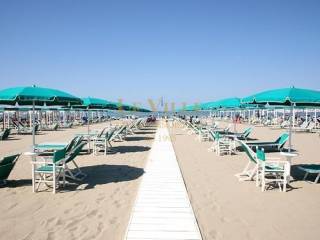 1280-296-eccb-villa-marina-di-pietrasanta-9ed1e.jpg