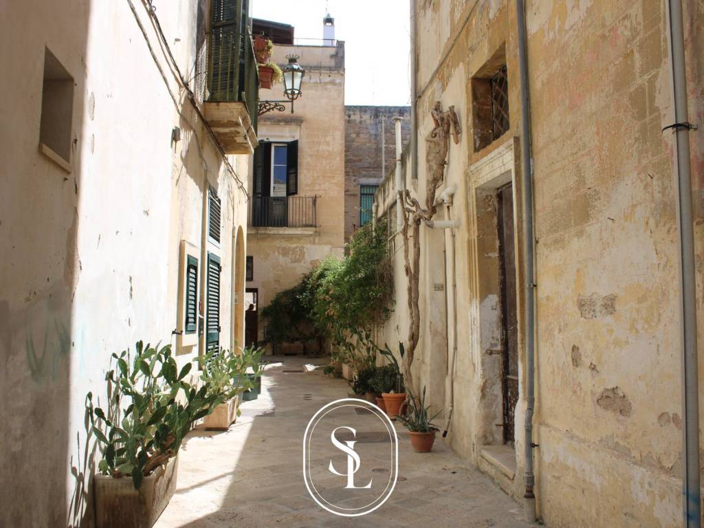 Vendita Appartamento in via Quinto Ennio 22. Lecce. Buono stato, piano