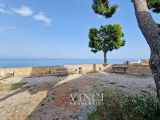 Casa cielo terra da ristrutturare