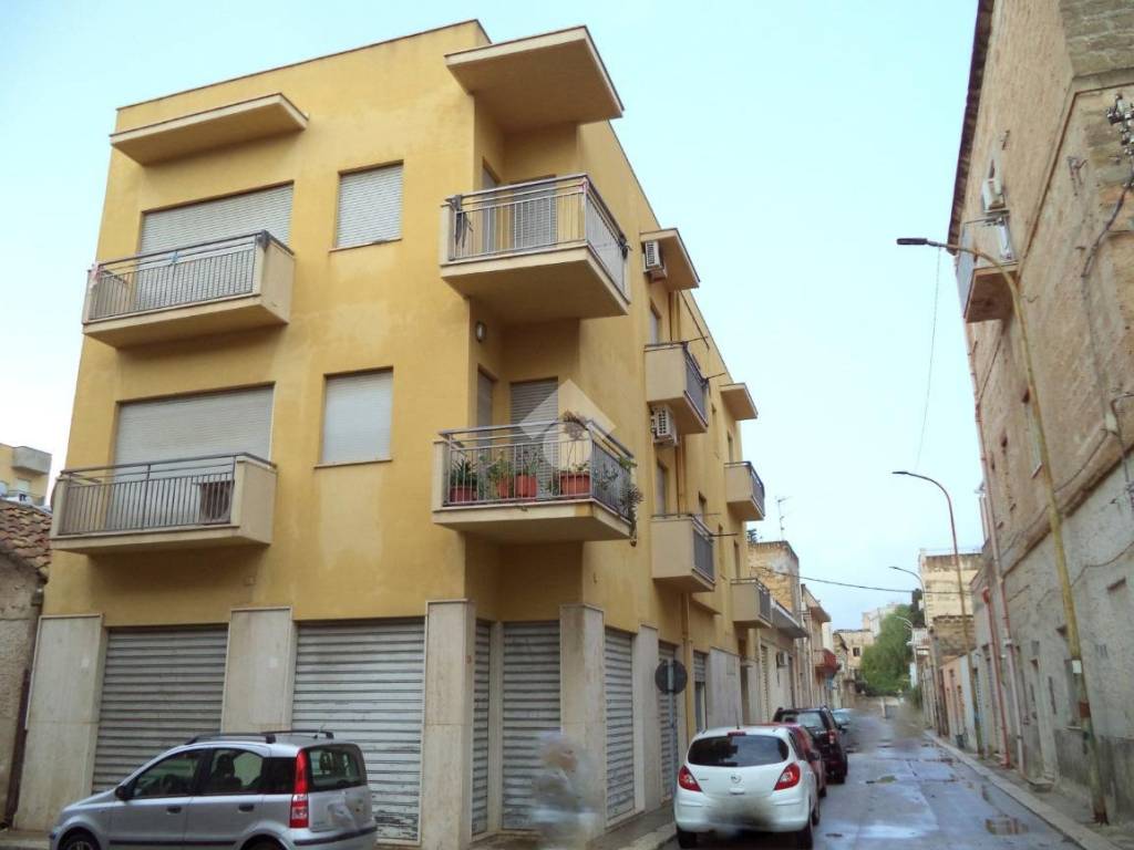 Vendita Appartamento In Via Ragusa Erice Buono Stato Secondo