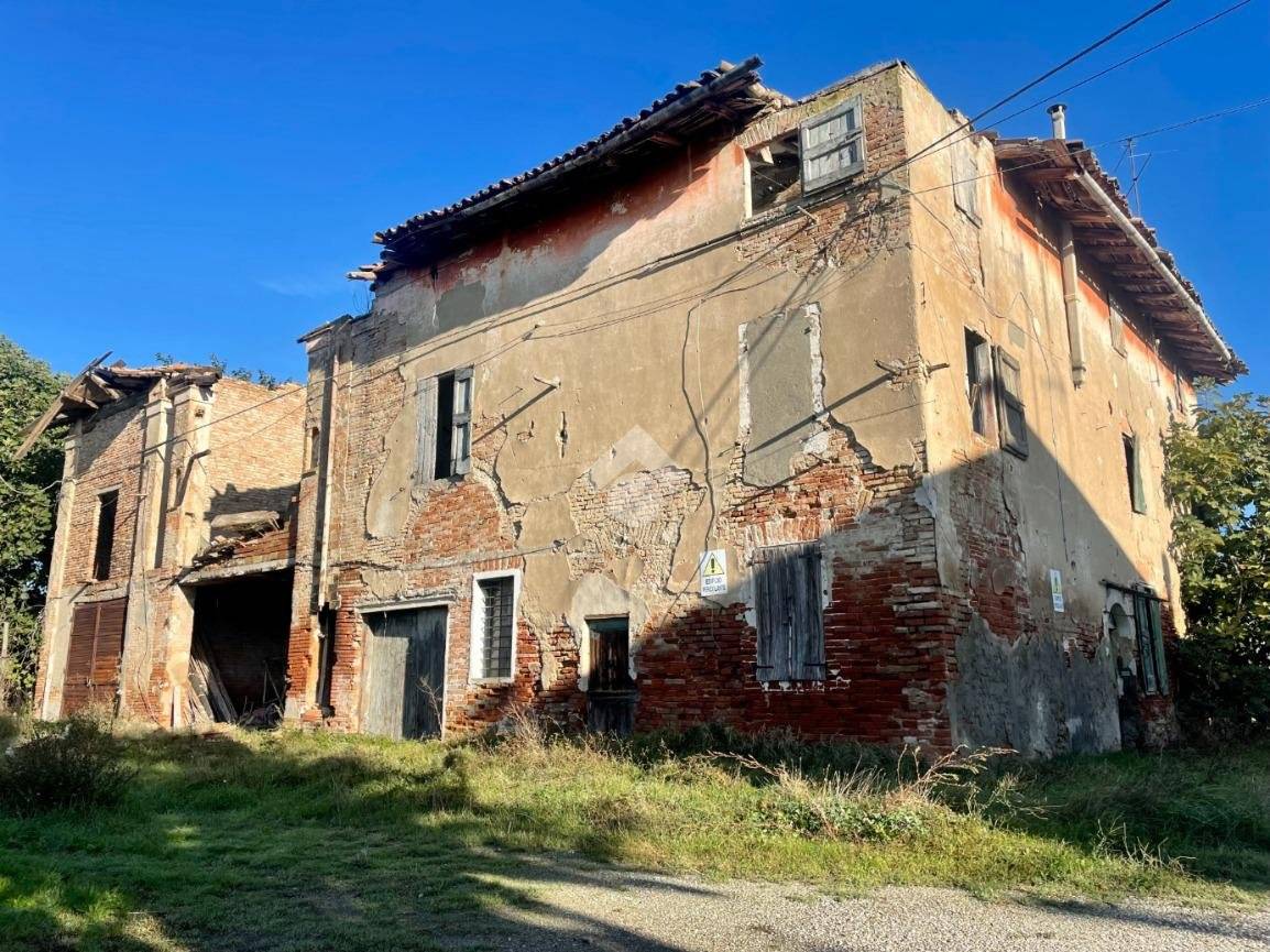 Rustico - Casale in vendita a Budrio