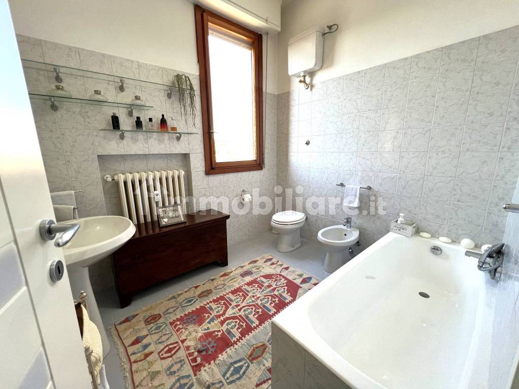 BAGNO APDRONALE