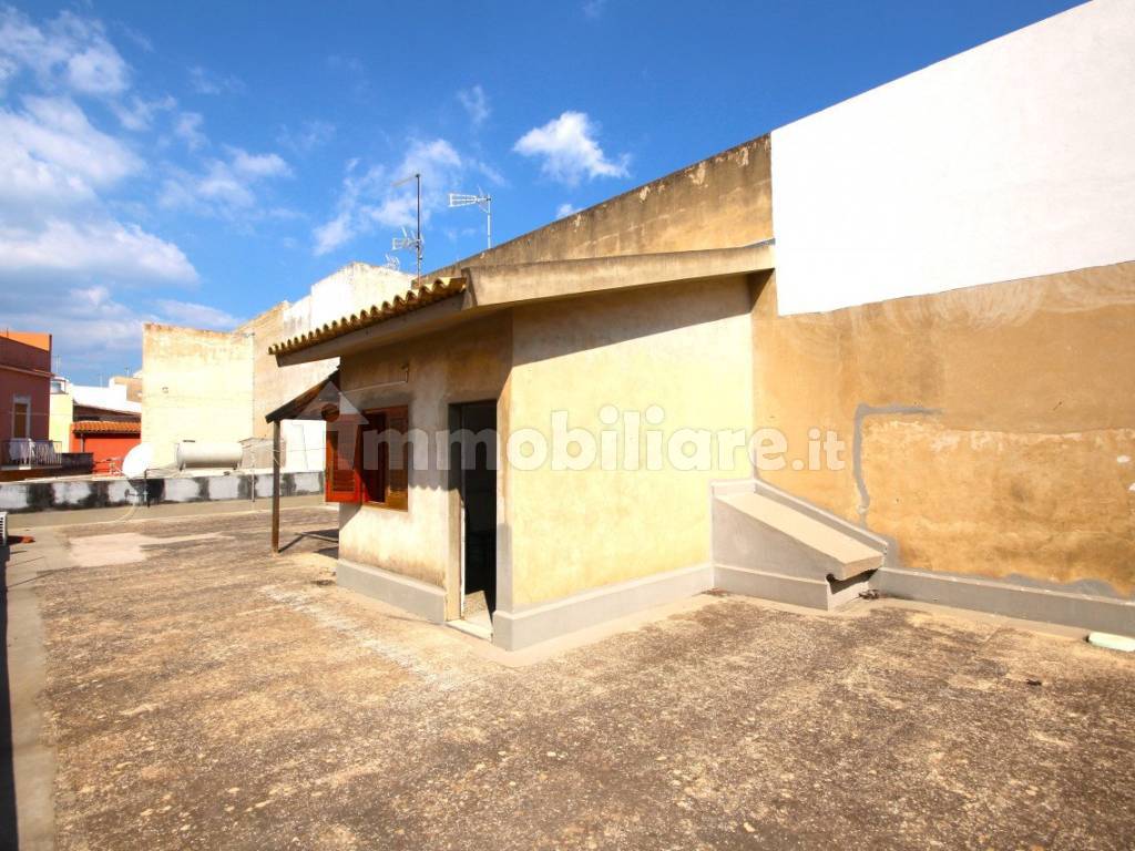 casa singola con terrazzo ad avola  16