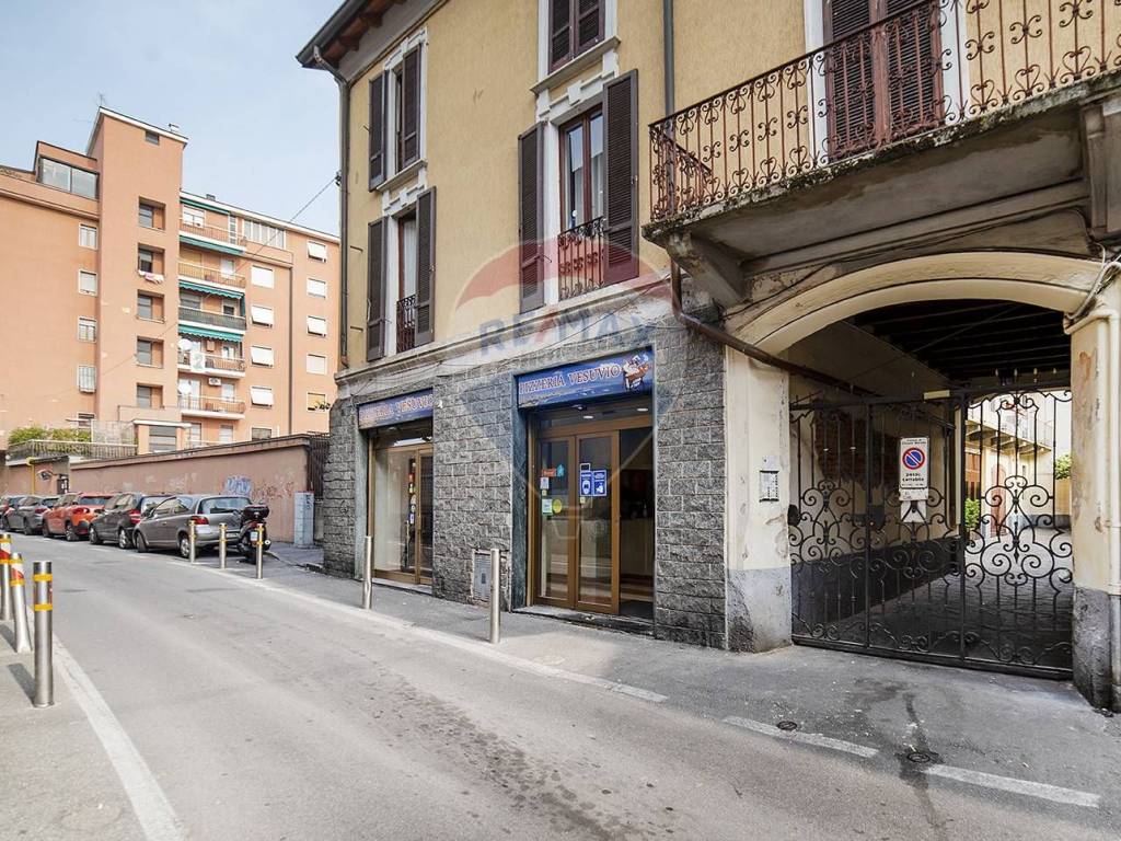 Via roma 15 milano top