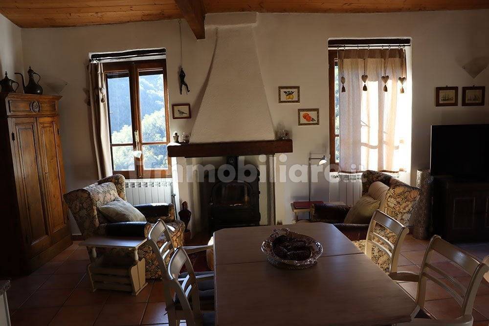 Apricale-Liguria-townhouse-for-sale-le-45095-108