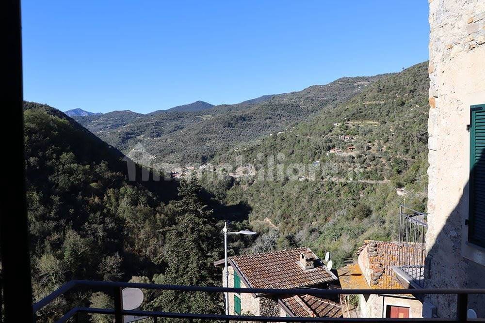 Apricale-Liguria-townhouse-for-sale-le-45095-117