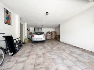 villa vendita grignasco garage