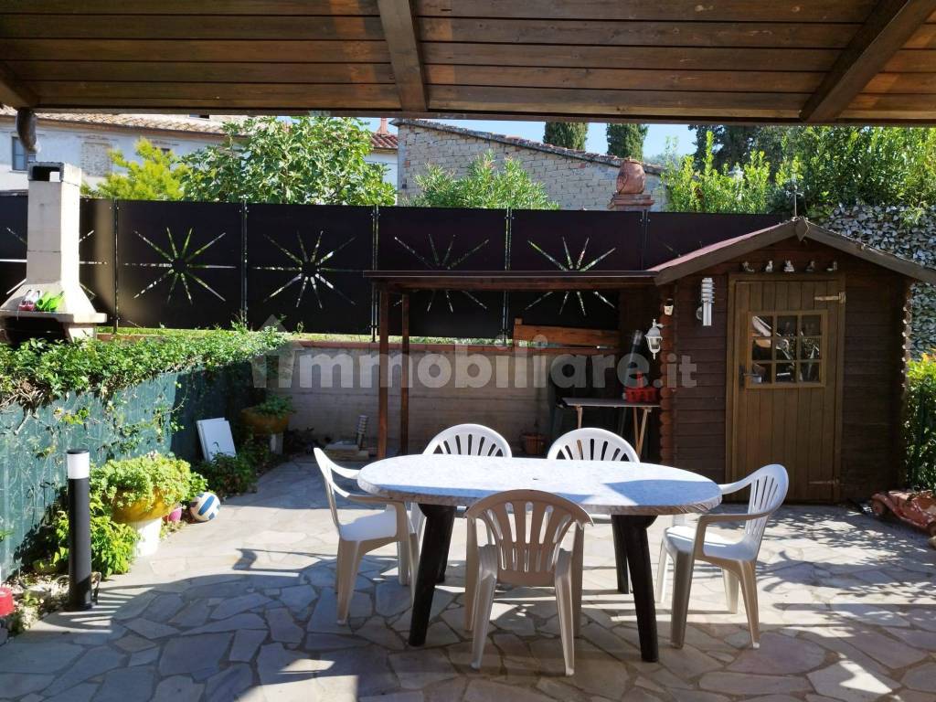 Vendita Villa a schiera in Località San Zeno 1L Arezzo. Ottimo stato