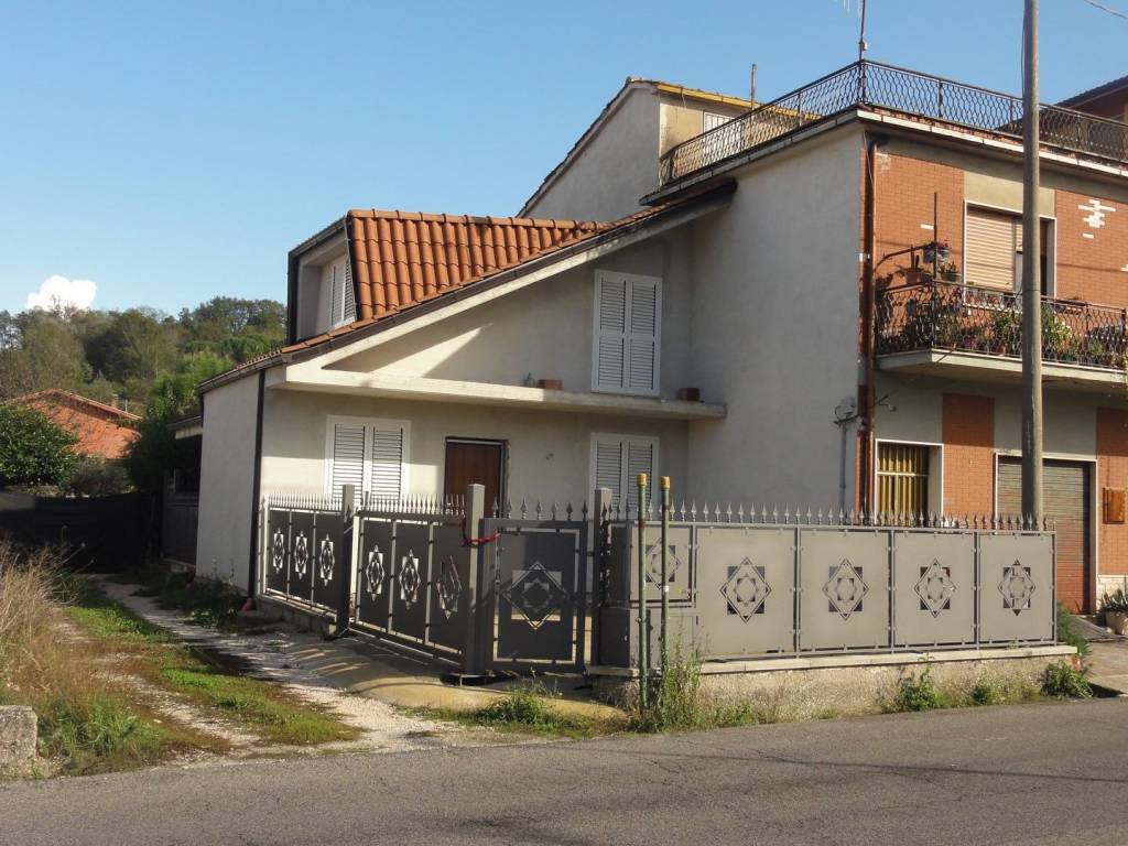 Villa unifamiliare via per Frosinone 18, Centro, Ceccano — foto 3