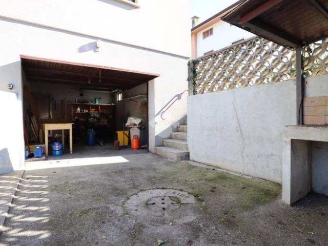 garage