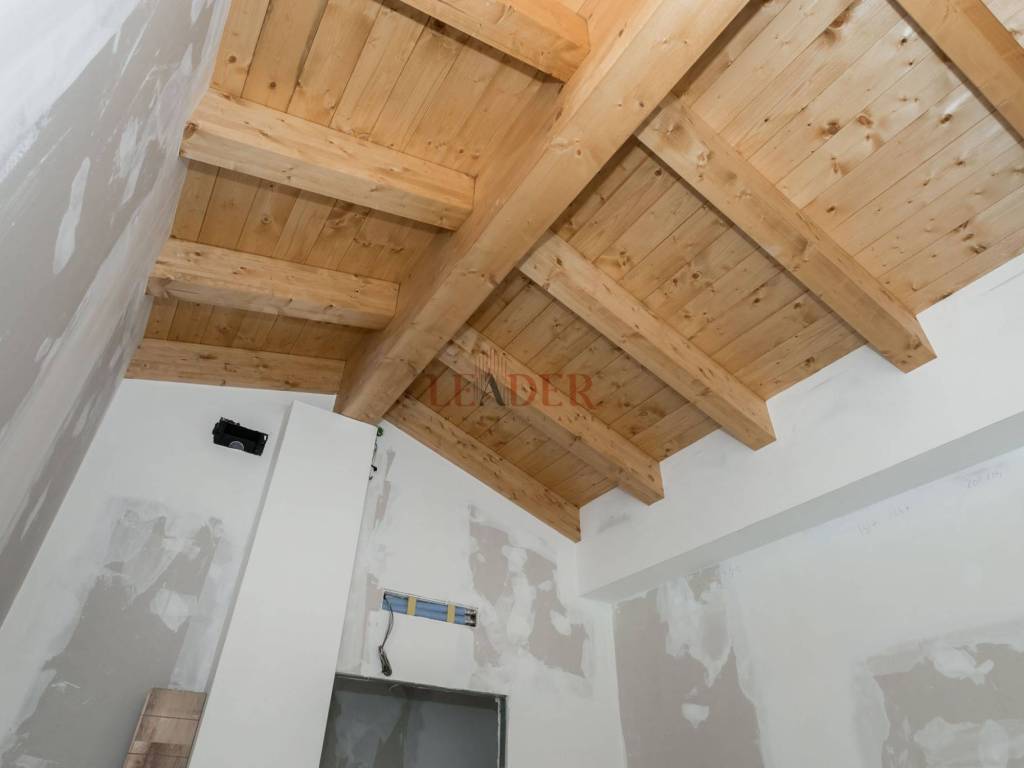 DETTAGLIO SOFFITTO