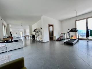 Interno