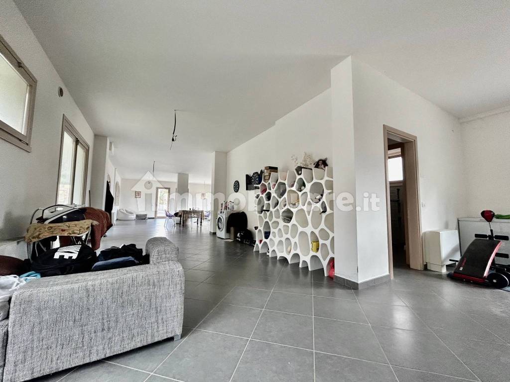 Interno