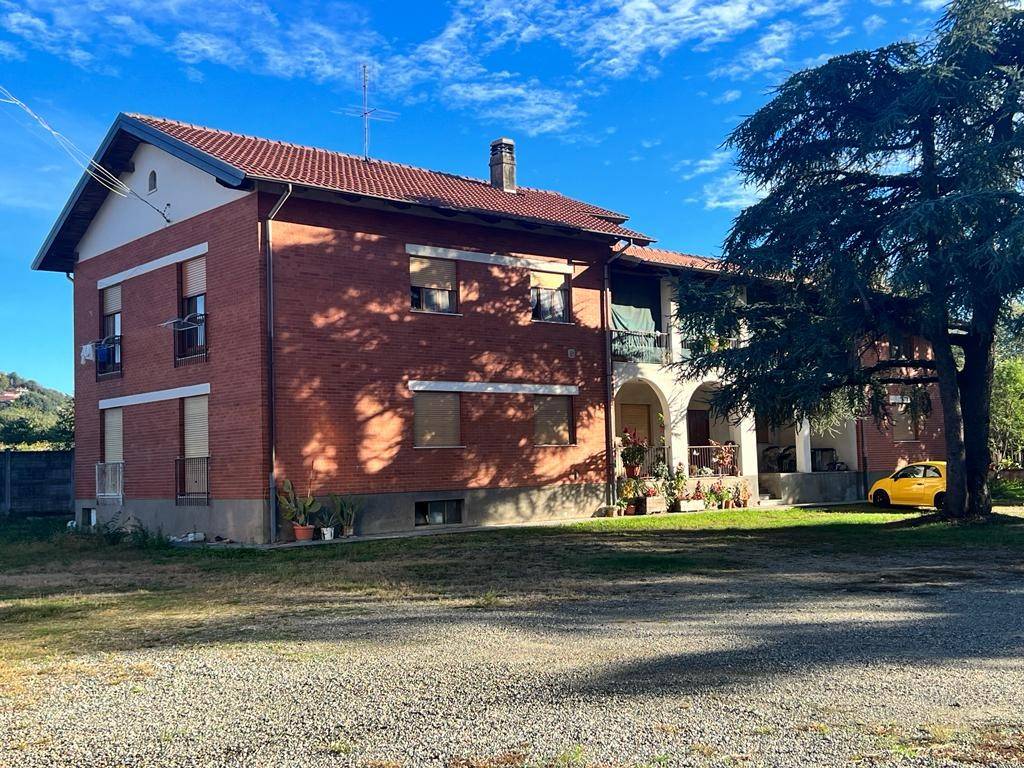 Capannone strada pozzolo, orio canavese