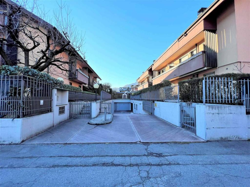 Garage - box, centro, sondrio