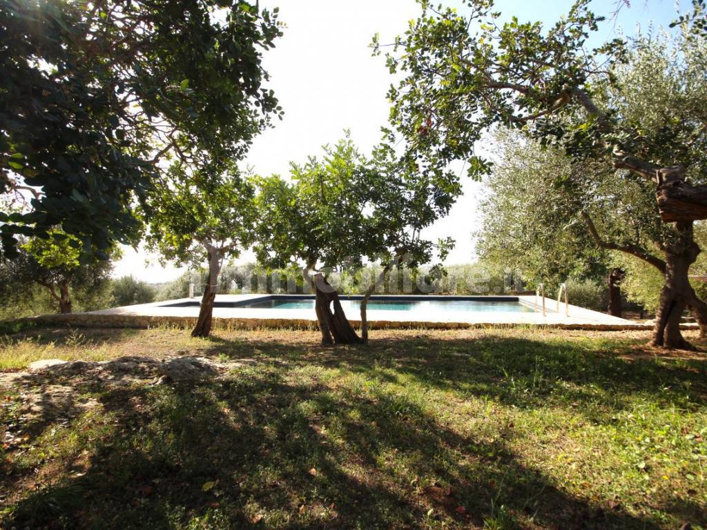 caseggiati con piscina vista mare a noto 18