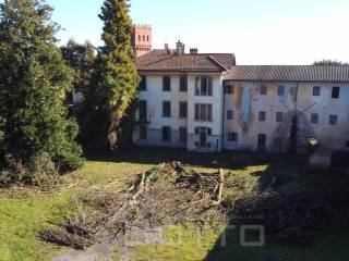 palazzo vendita cavallirio giardino3