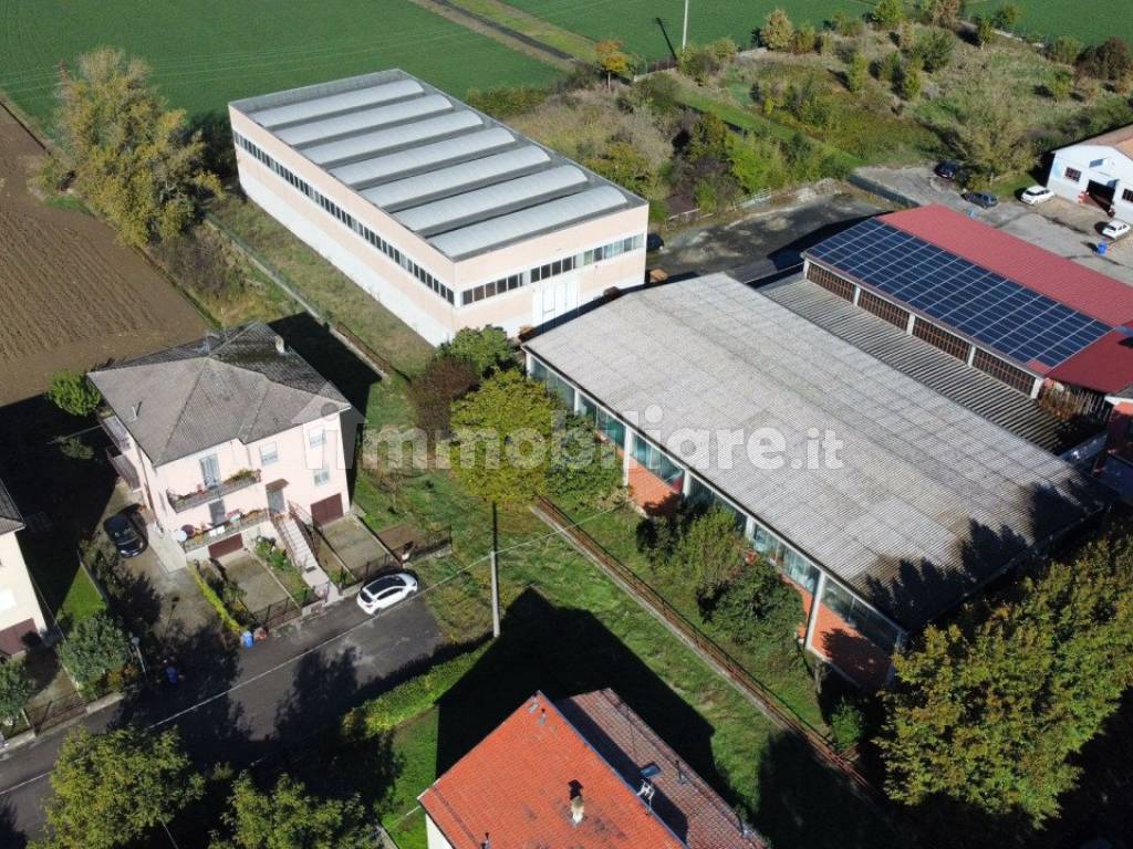 2ec2b53b b388 4f44 bac6 e5b85ad1fe80