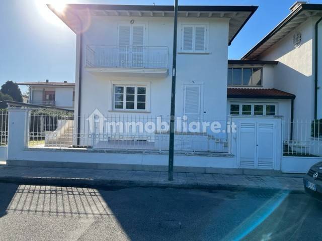 1280-ldcvi203-villa-quadrifamiliare-lido-di-camaiore-9a955.jpg