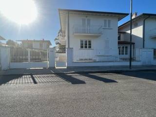 1280-ldcvi203-villa-quadrifamiliare-lido-di-camaiore-7898e.jpg