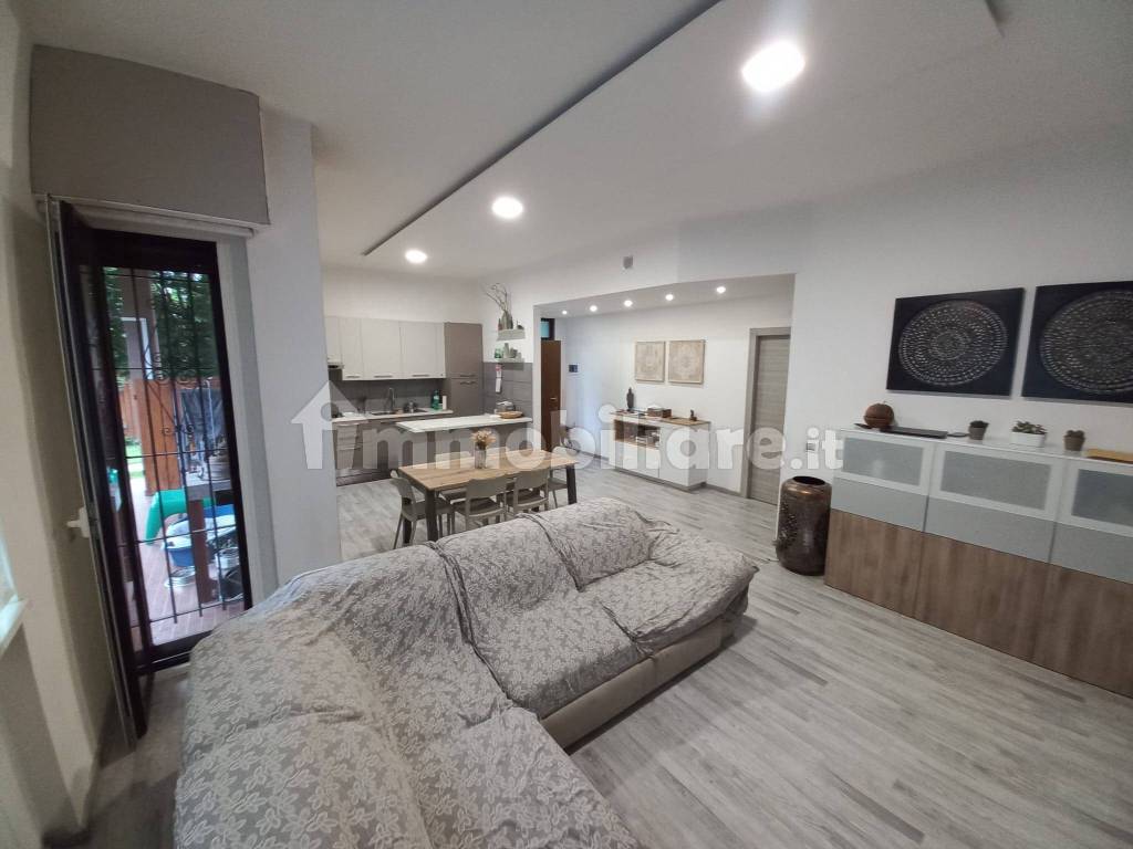Vendita Appartamento Corbetta. Quadrilocale in via Ferdinando Magellano ...