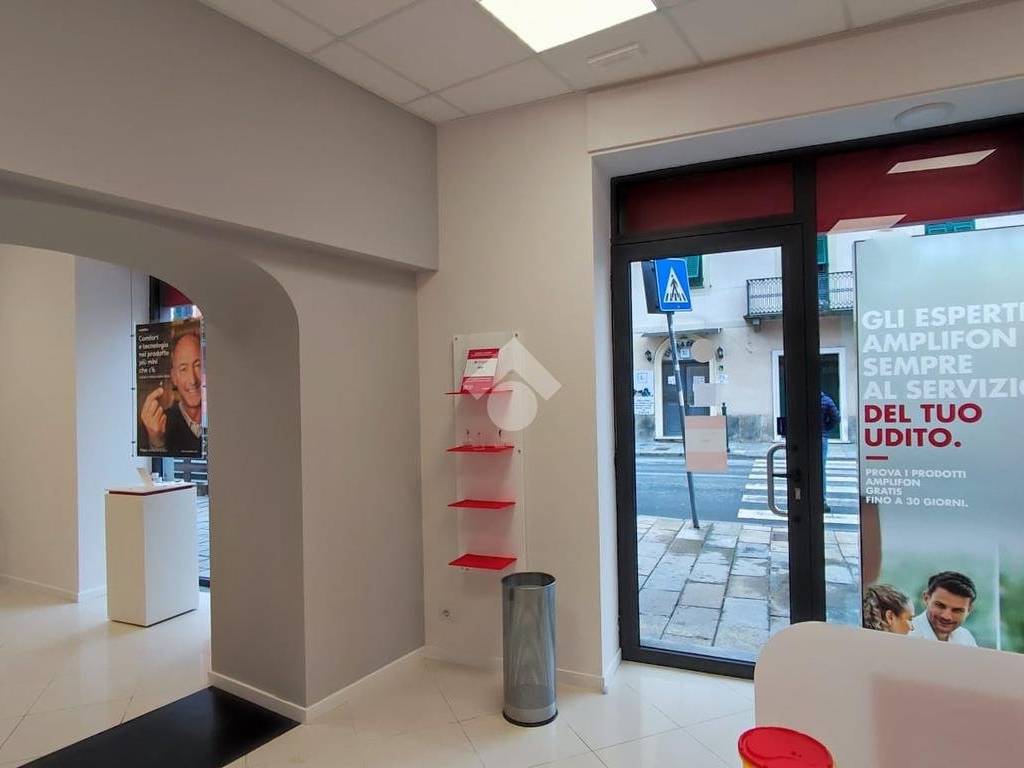 Locale commerciale vittorio veneto 89, centro, busalla