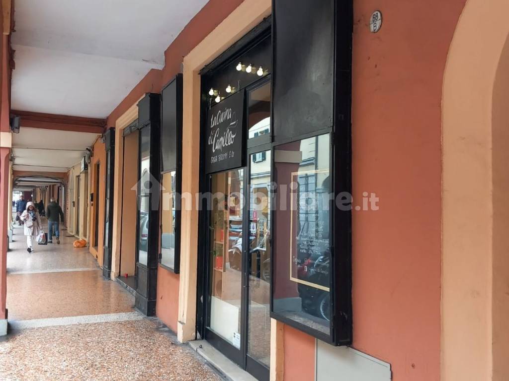 Alimentari Gastronomia con laboratorio via Sant'Isaia, Bologna, Rif