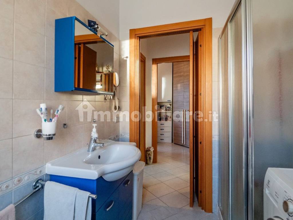 Bagno finestrato/Doccia_3